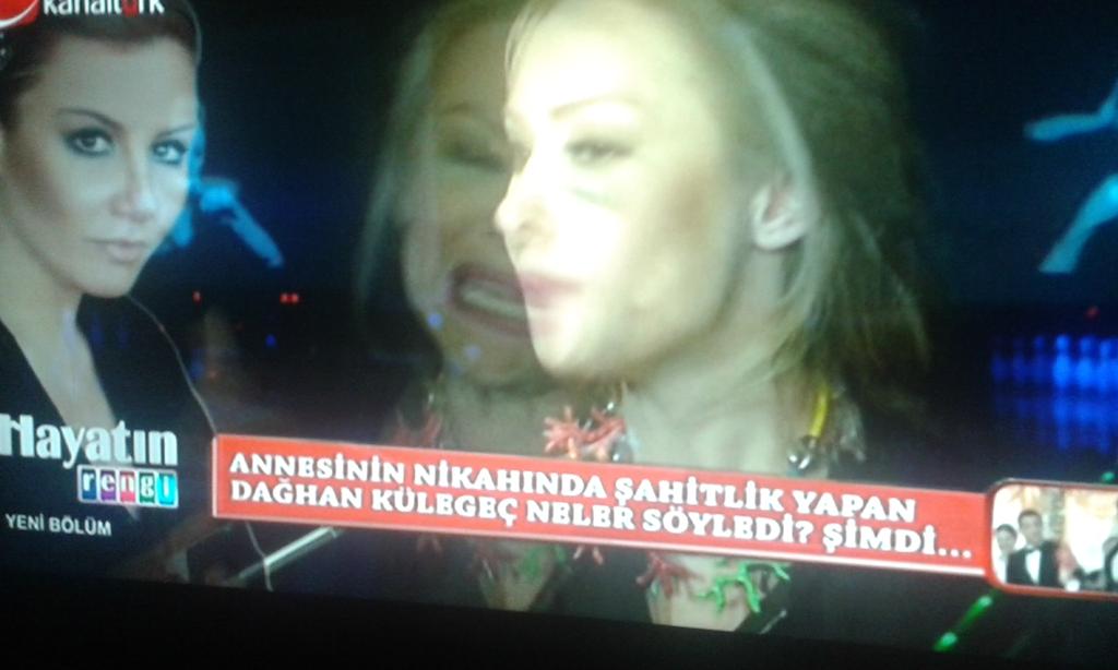 KayaFatma50's tweet photo. @aylincoskun yürü be biz senin arkandayizzz ✌ #seniseviyorum http://t.co/mH3QZHIvBj