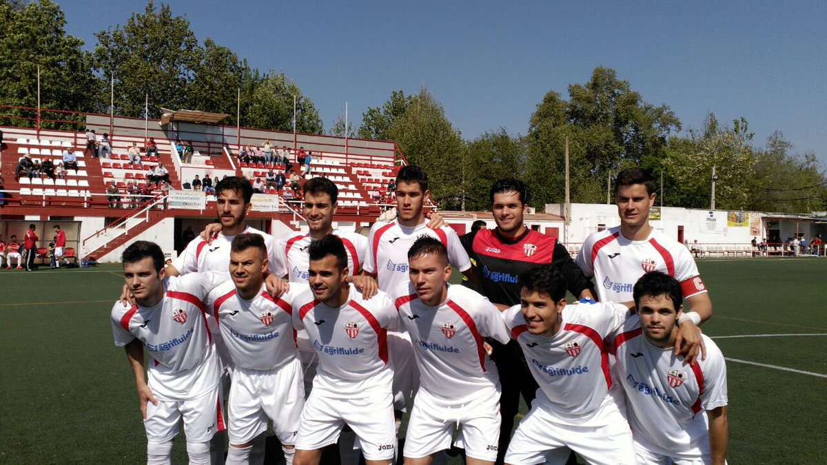 ¿NO VAMOS A SER CAPACES DE LLENAR EL SETEFILLA los dos próximos partidos? Este EQUIPO se lo merece #VamosLora !!