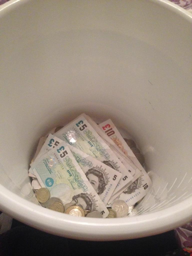 Terrific_Twelve's tweet photo. Counting up fundraising money to send off to Alzheimer's Society!! #GoNCS #WeAreAllAmazing http://t.co/9zgVdztQq2