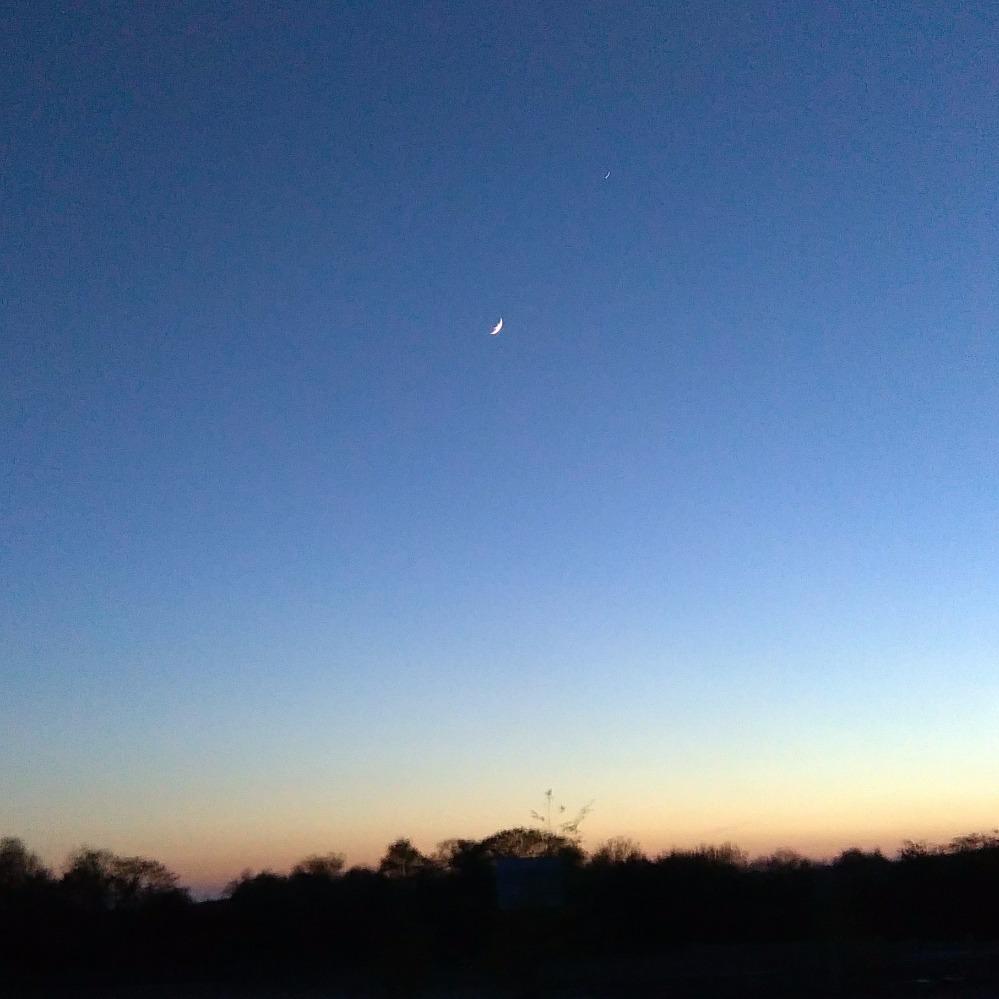 mark_bowery's tweet photo. @NationalCraft here's the skyline in Lincoln on my evening run #capture http://t.co/lnTfjsPZ8N