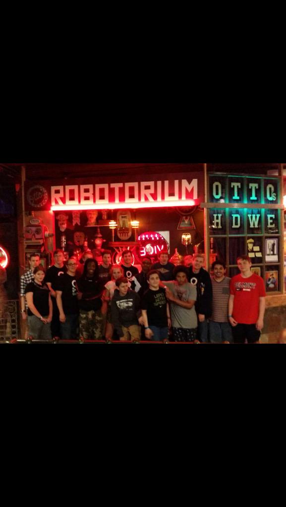 argsrobotics's tweet photo. The team visiting the City Museum today! @UTC #MakeThingsBetter http://t.co/WsqleF2mWM