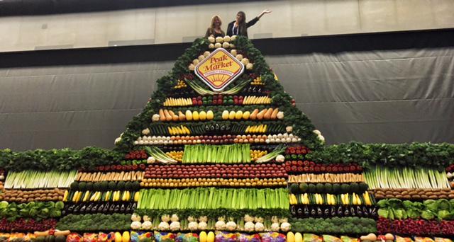 PeakoftheMarket's tweet photo. RT @AgrarianOrganic: Had a great time at #cpma2015 with our neighbors @PeakoftheMarket what a beautiful display http://t.co/04VkSeX6V7