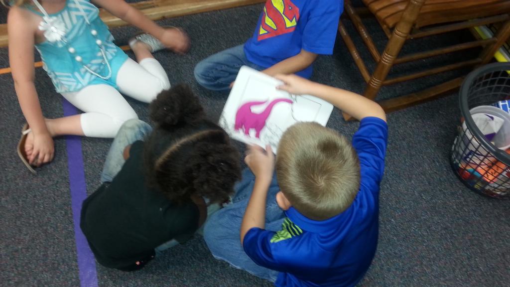 dahicks50's tweet photo. Using think pair share square with vocab-reality and fantasy.  Conversations were priceless.  #mwpisdtopchef http://t.co/539p12RnBm