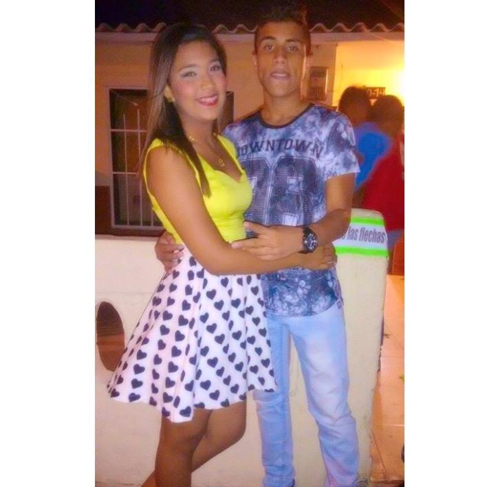 maryro_07's tweet photo. Aveces creemos que la amistad no vale. Pero conocemos personas que se convierten en tu hermano!  Te quiero amigo 😁😁 http://t.co/SrQvF4QNp5