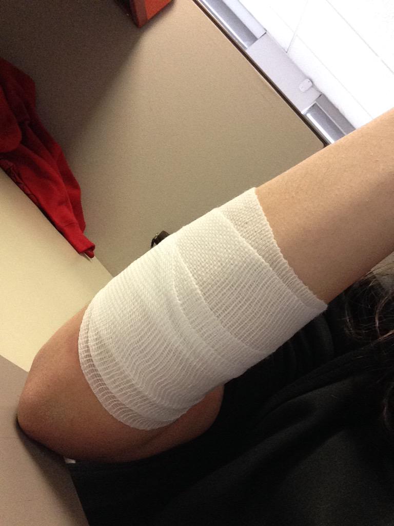 Ama5Harmony's tweet image. Bandaged up #Meproblems