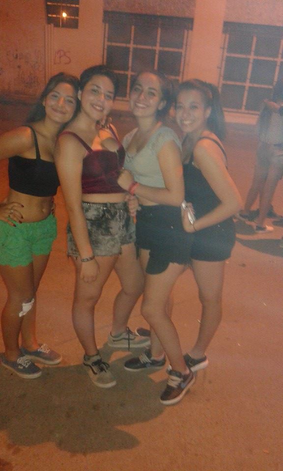 damuesquivel's tweet photo. Diosas, únicas, bonitas (!!) . Las amo con mi vida amigas!!! #LDAE @Melbrauer @_AbiVivas_ @Flophi_Lemo sj* http://t.co/XFxZpC4pNk