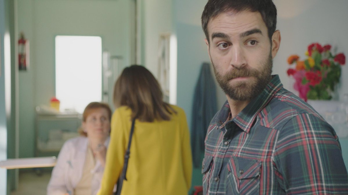 AlliAbajoTV's tweet photo. Haz RT si te ha gustado el nuevo capítulo de #AlliAbajo3 @laleonademaria @jonny_platz @Albertoemen @mundoficcion http://t.co/ikwaD5f1G4