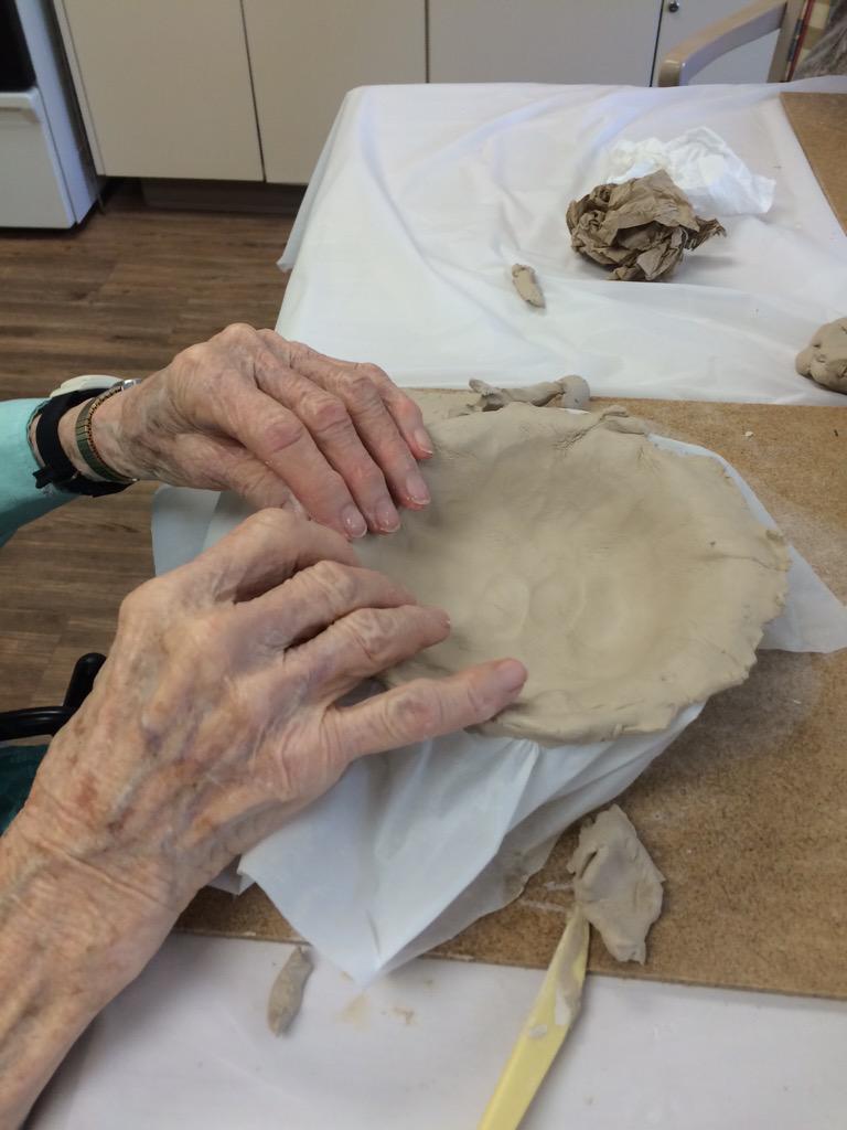 aspenridgeact's tweet photo. @AspenridgeRet making bowls to donate to #neighborImpact Empty  Bowls Project #inbend #FrontierCulture #emptybowls http://t.co/MrvJ6dBj8P
