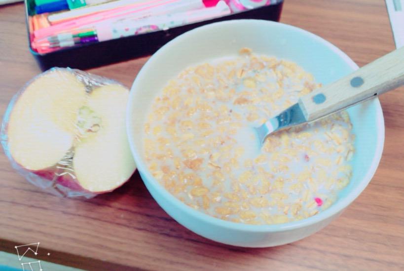 ⌚6時40~53
グラノーラ豆乳＆りんご