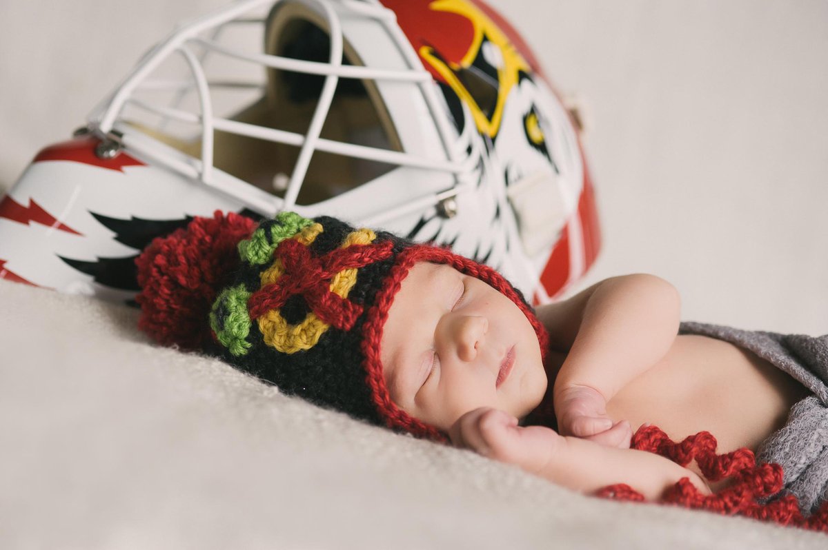Terrencepowers's tweet photo. @NHLBlackhawks lifelong Hawks fan... Elliott Powers #hawkfanphoto #happybirthdayeddie http://t.co/Urnd8GmLlx