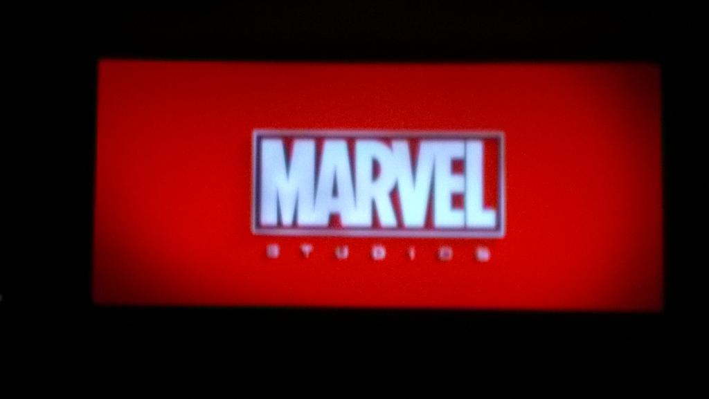 ares330vm's tweet photo. Avengers 2 première in France! #avengersAgeOfUltron #avengersassemble @momolekosto http://t.co/bKOIa4jyrL