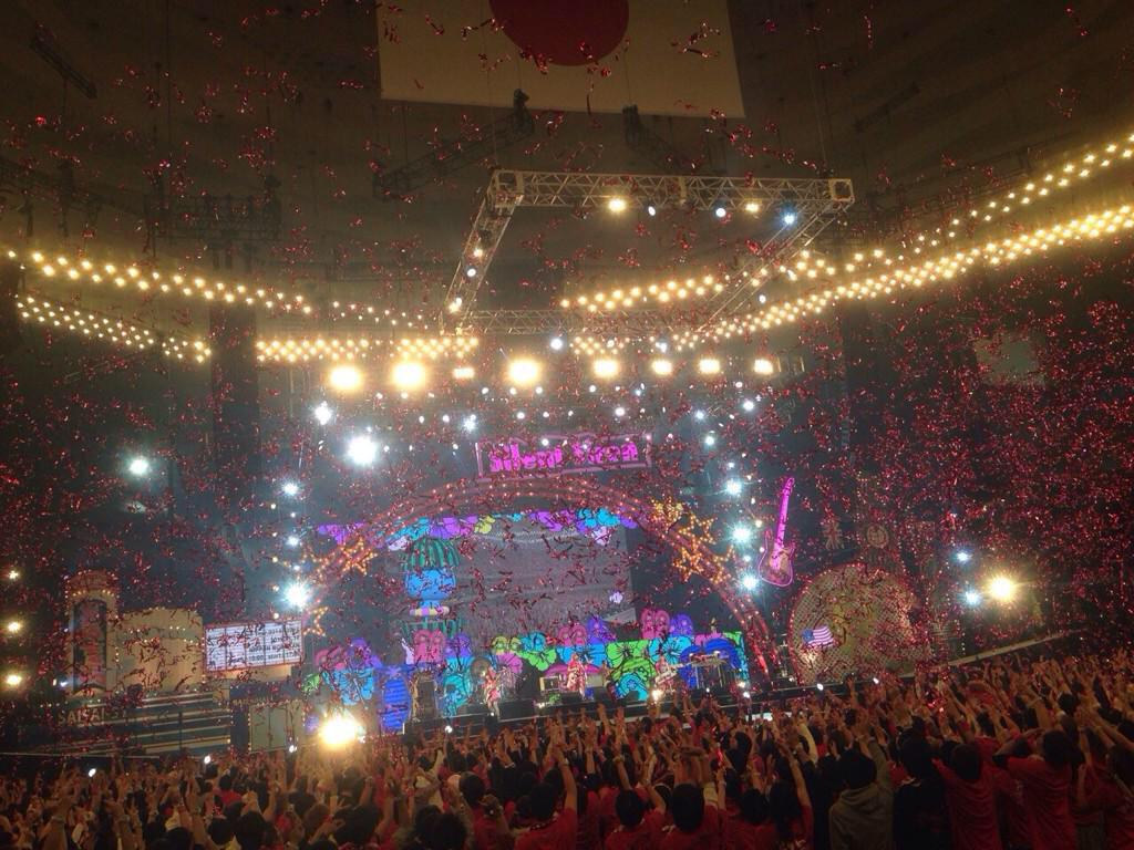 sisi_memory's tweet photo. 【発売日】
  LIVE TOUR 2014-2015冬
  〜武道館へGO！サイレンGO！〜
  ＠日本武道館
  #silentsiren #サイサイ #武道館
  #買う人RT #買った人RT http://t.co/Bw50blTbwF