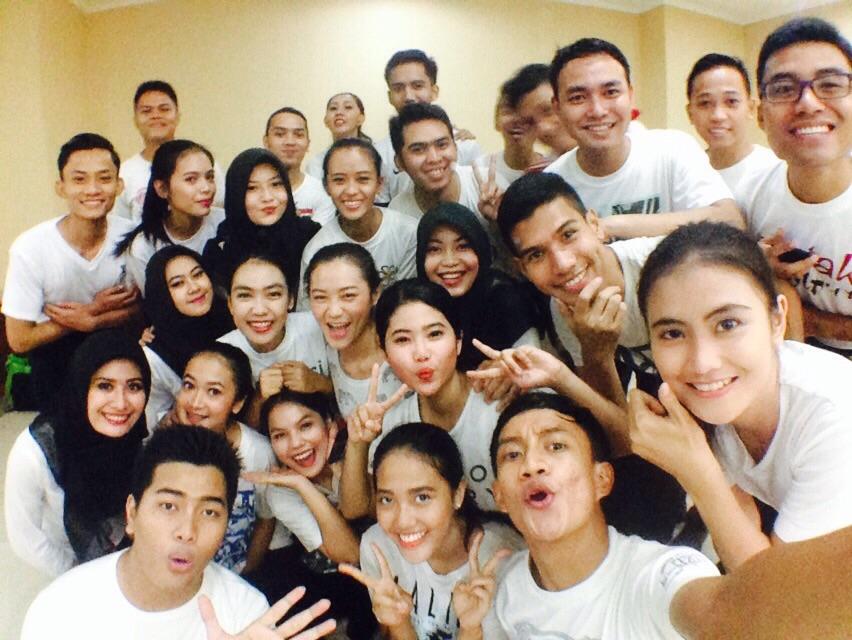 Kompak terus ya! "<a href="/azzambret/">Azzam</a>: Para finalis abang mpok depok 2015, =) "