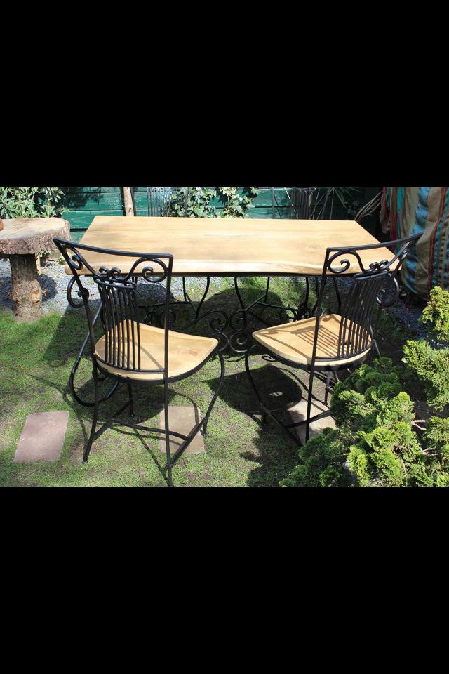 Te koop... Antieke smeedijzeren Boomtafels  K&amp;R
