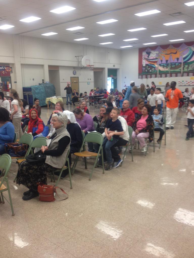HartsternJCPS's tweet photo. Photos from the @HartsternJCPS International night! Happening right now@JCPSKY! http://t.co/0nndw2gM8w