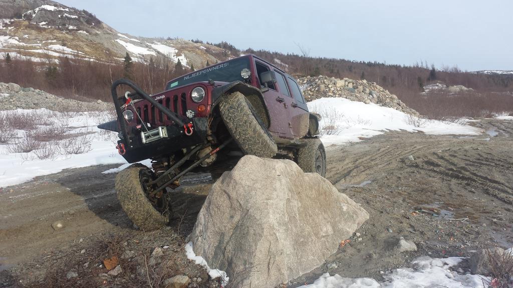 Symmzy's tweet photo. Flexing the JK #jeeplife #nljeepowners #synergy #aev #bilstein #toyotires #jeep #Wrangler #orfab http://t.co/X3KLzHtJua