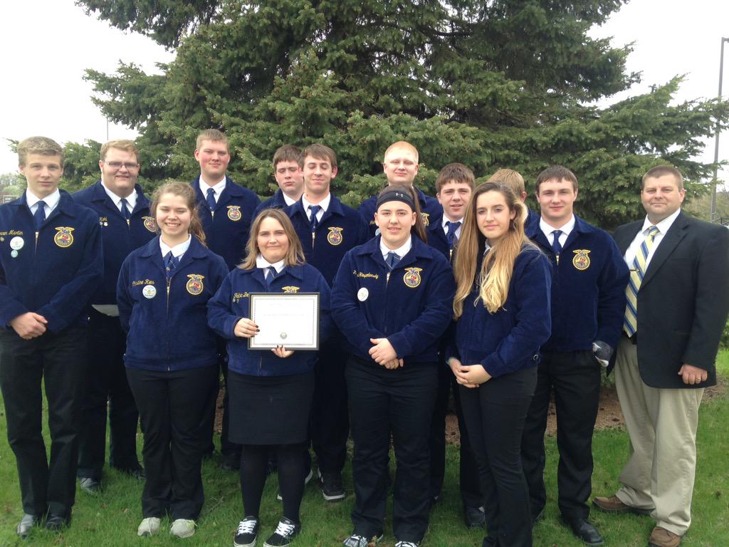 AlburnettFFA's tweet photo. Energetic, Fun, and Excellent Ambassador's of Agricultural Education and FFA. Keep the enthusiasm!! #FFASLC15 http://t.co/TFJZOhial7