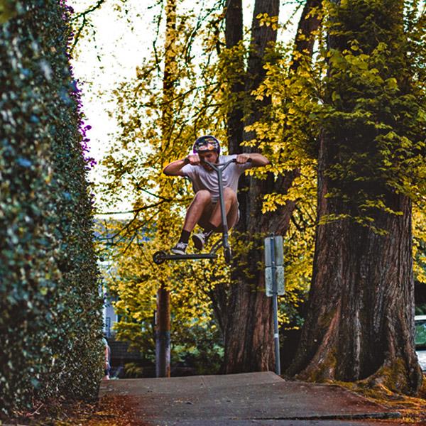 WarScooters's tweet photo. Did you #airtime today? Check out our boy getting MADD air time! #WarScooters #goplaces #oregonlove #scootlife http://t.co/vVp8Hi7aEx