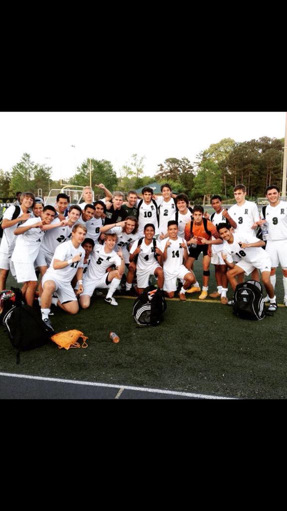 RHSROWDEEZ's tweet photo. ⚠️EVERYONE⚠️ needs to be at the game tomorrow at Ray Manus @ 8pm. Huge implications #1 vs. #2 #FCRoswell #IBelieve http://t.co/B5BQoRHski
