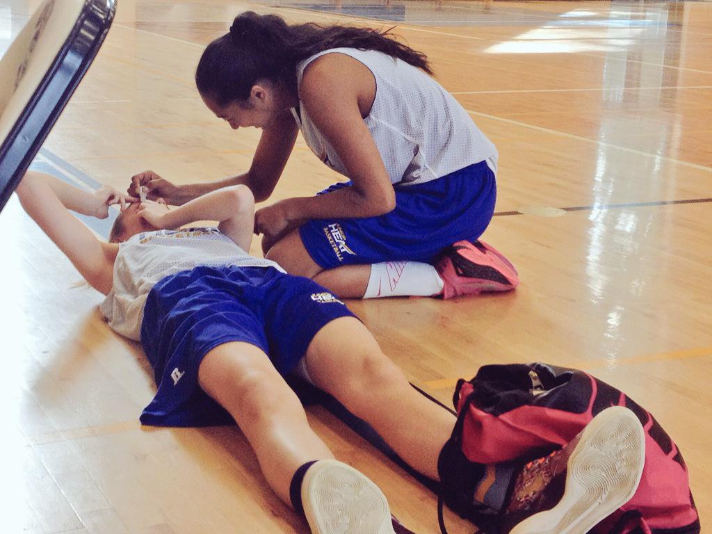 kwhelpton's tweet photo. Love the competitiveness tonight...but at the end of the day if you don't do eye drops, ask a @JRHeatBBall teammate http://t.co/jkCyRplgVK