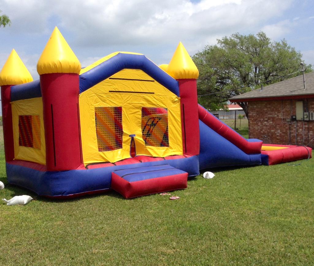 JoeKurly's tweet photo. Anybody in the falfurrias area looking for a moonjump waterslide combo hit me up! #GravityJumps 361-396-3013 http://t.co/WTrbt5hD3u