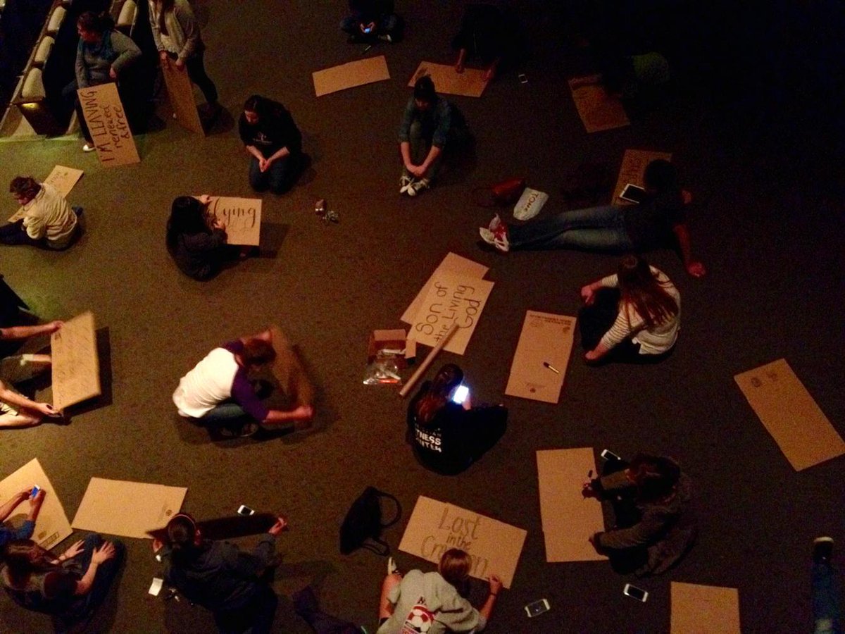 onuclass15's tweet photo. Late night gathering to celebrate redemptive stories from our seniors. Chapel tomorrow for the full reveal! http://t.co/fSw6vCcTVl