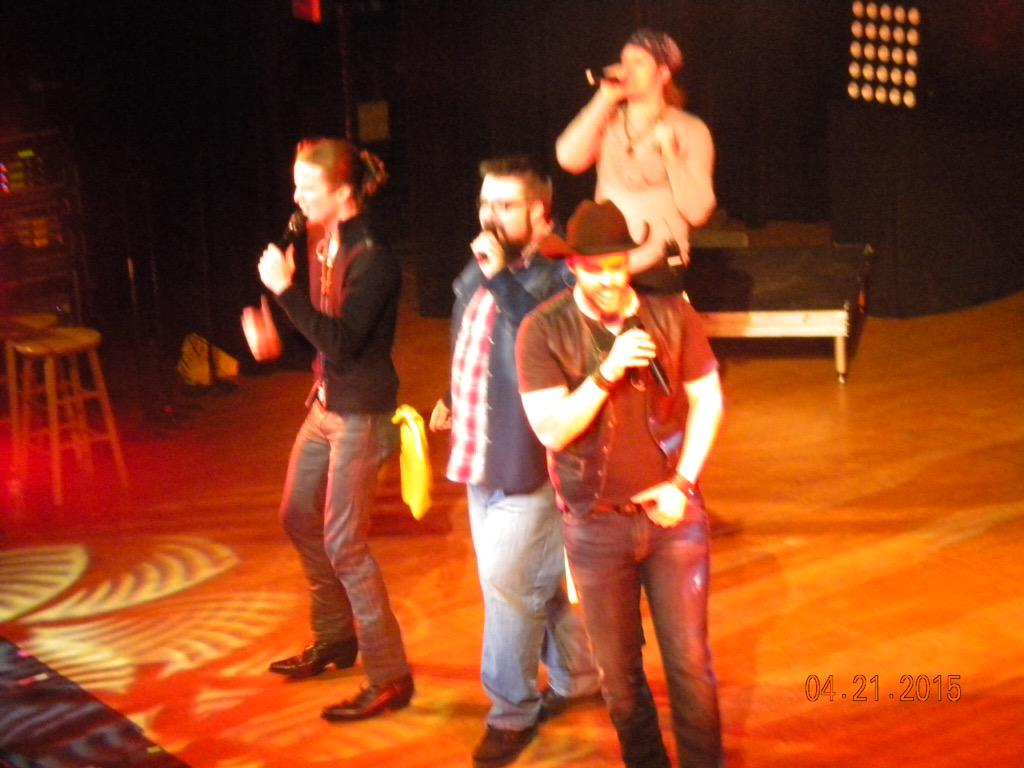crystalmaynot's tweet image. @HomeFreeGuys #springtourtour #homefree