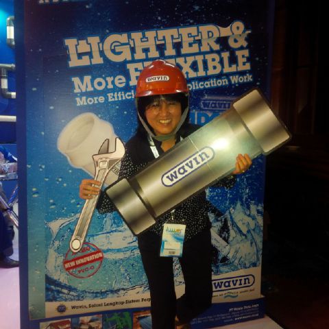 Omy_Indra's tweet photo. #KuisDBO #WavinApollo Pameran IWWEF Wavin Apollo @dbo_indonesia http://t.co/Rk1NgGnPiK