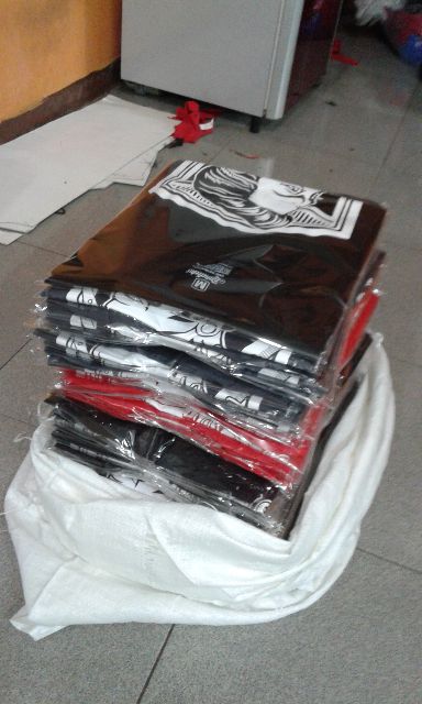 Tees Bandidos vol#1 sudah Ready, warna merah, hitam, abu-abu, size M fit to L, IDR 80K free sticker