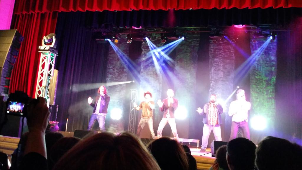 VeryJoyfulHeart's tweet image. Drove 250 miles to see @HomeFreeGuys in Pittsburgh tonight. Totally worth the trip! #springtourtour