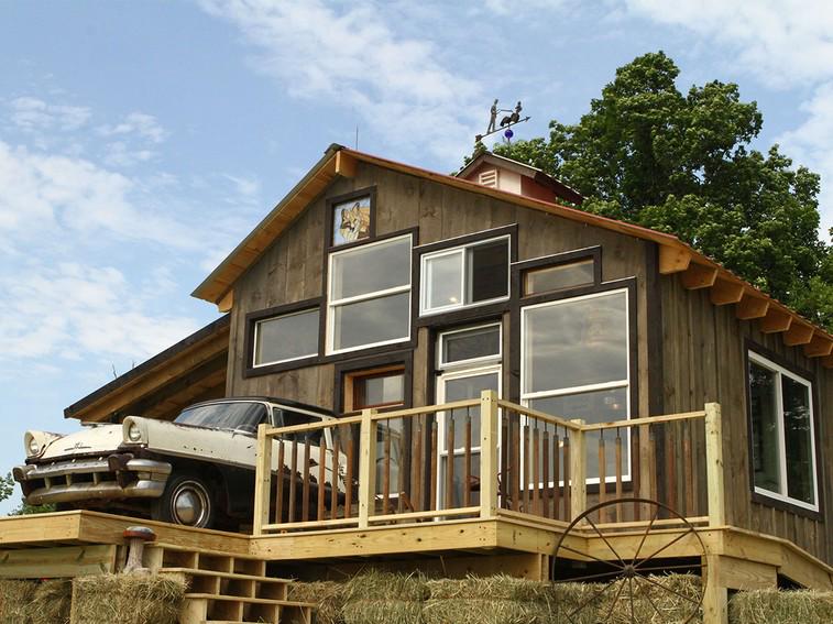 NatGeoTV's tweet photo. See how this cool "collector's cabin" came together. #BuildingWild 9/8c http://t.co/JD8hULi45y