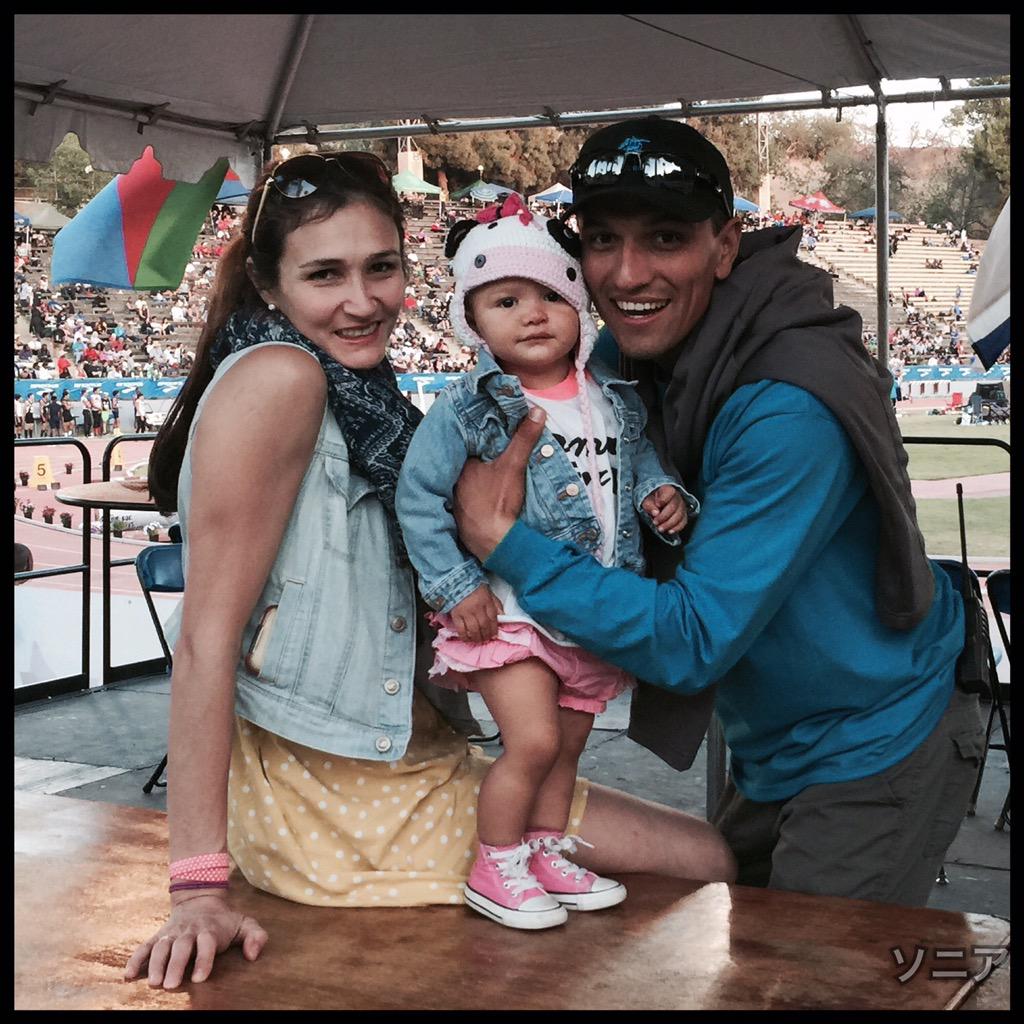 klocke1's tweet photo. My Loves! "@TheMtSACRelays: The First Family of #polevault at the #MTSACRelays #Lanaro #MTSAC15 @giolanaro http://t.co/btS1YKICKZ"