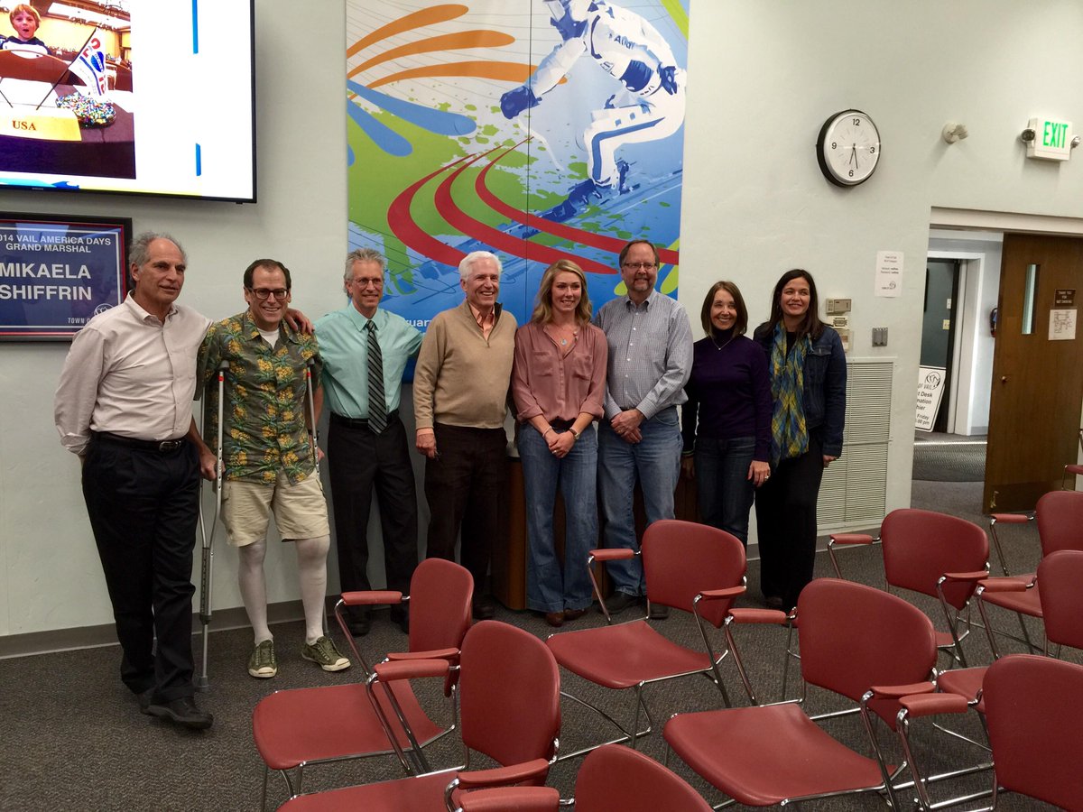 Group photo with <a href="/MikaelaShiffrin/">Mikaela Shiffrin ⛷️</a>