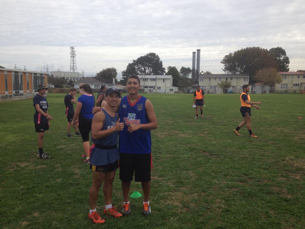 NZSportsFrames's tweet photo. Here are MIT with Jeremy Wara @CountiesRugby coaching future coaches http://t.co/GRIuHViwEZ