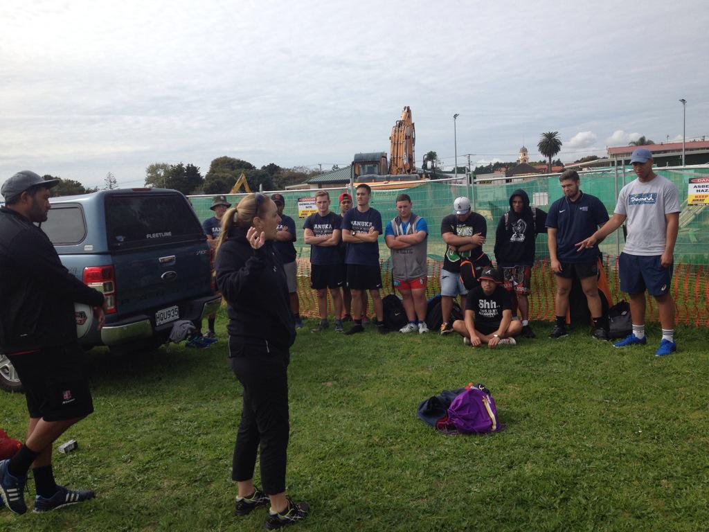 NZSportsFrames's tweet photo. Here are MIT with Jeremy Wara @CountiesRugby coaching future coaches http://t.co/GRIuHViwEZ