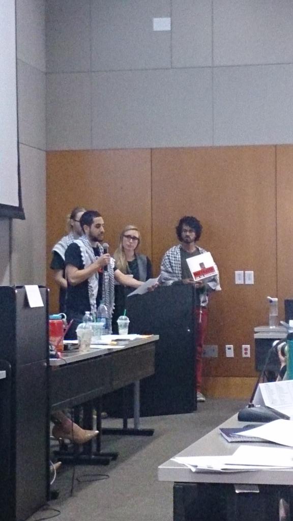 zdaisygirl's tweet image. Authors of AR3 #UTDIVEST