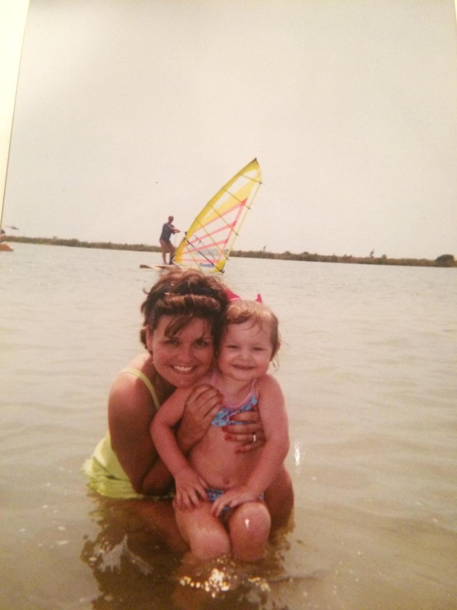 bbholley13's tweet photo. @BeckhamAnnm @HolleyLiza http://t.co/Nz6l7YAZk0