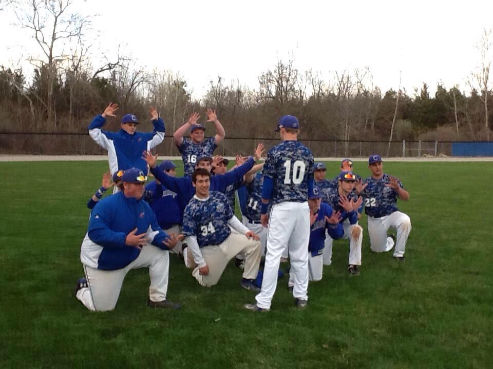 SenecasBaseball's tweet photo. SENECAS WIN! Calvert defeats Danbury 5-3, moves to 10-0, 3-0 TAAC on the year! @PBR_Ohio http://t.co/r5NcZzS3a4