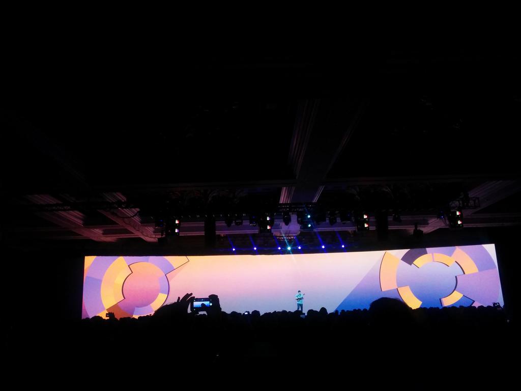 cshivaratri: Bohemian rhapsody on the uke @JakeShimabukuronShimabukuro Shimabukuro magnifico!!! #ImagineCommerce http://t.co/A11v4B7TQf