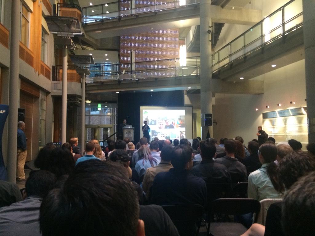 TessaMero's tweet image. This meetup rocks. I love the organizers! #NewTechSEA