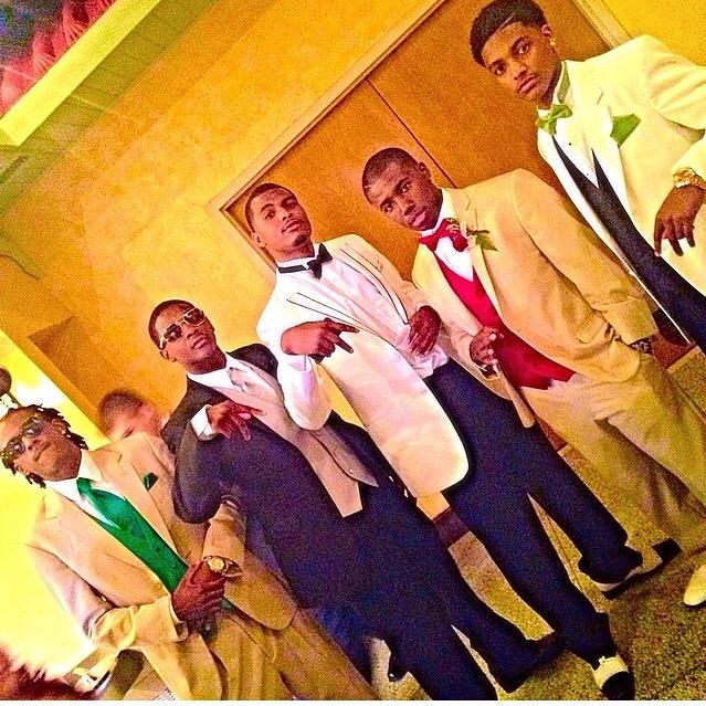 LilDevinBWG's tweet photo. Last prom 😈 #FreeTap http://t.co/Y8ajfsKpE8