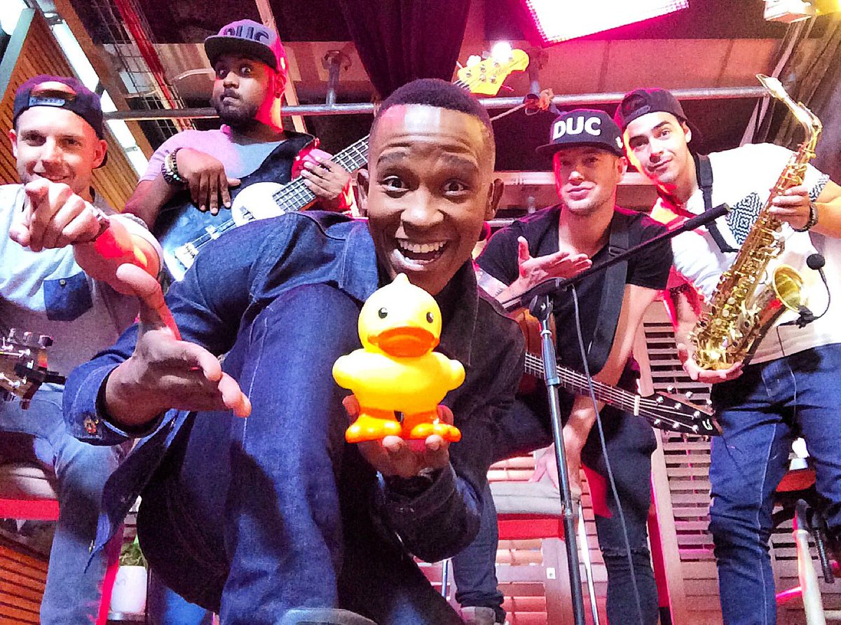 expressoshow's tweet photo. #BTS with the lads from @RubberDucMusic! #TuneIn for a rocking performance! #ExpressoMuso http://t.co/BCMhH3VAuW