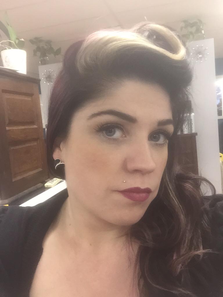 LJsHairHop's tweet image. #iamgoldwell #ljshairhop