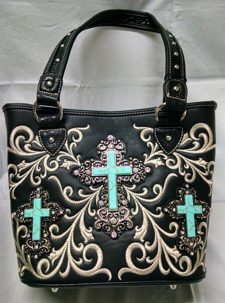 wpmiller57's tweet photo. Check these out....purses, wallets and clutches...... http://t.co/j33mP1llp5