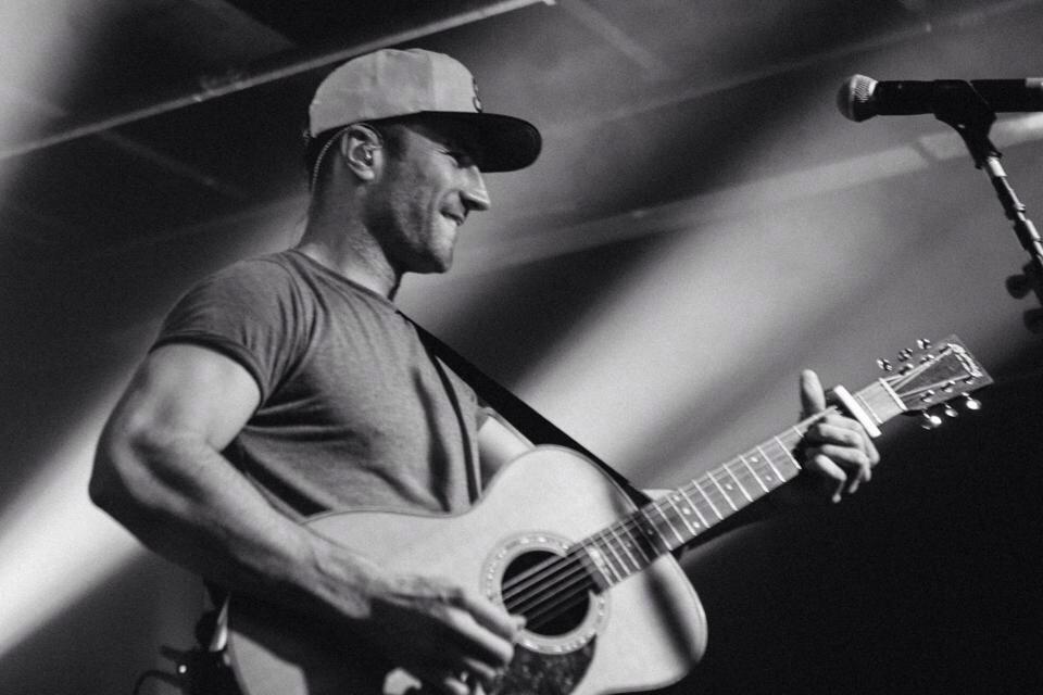 Country_Words's tweet photo. Is seeing Sam Hunt in concert on your summer to-do list? http://t.co/UwJ2lgBjQn