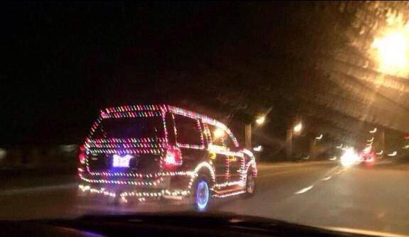 Bryanjesusgl's tweet photo. Cuando vas manejando por la calle y agarras una estrella de mario Kart. http://t.co/xPaC0tdbfb
