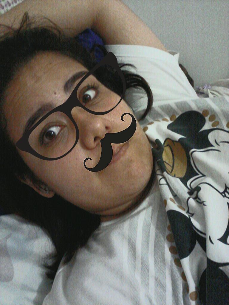 ImLiviaa's tweet photo. Boa noite pra quem fica.. kkk http://t.co/piTUIfMKRp