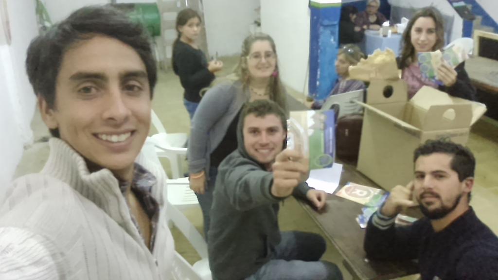 martinveigauy's tweet photo. Éstos pibes quieren ver a Rocha desarrollado, por eso trabajamos y militamos en la #Lista2014
Jose carlos INTENDENTE http://t.co/H4AgLdKc71