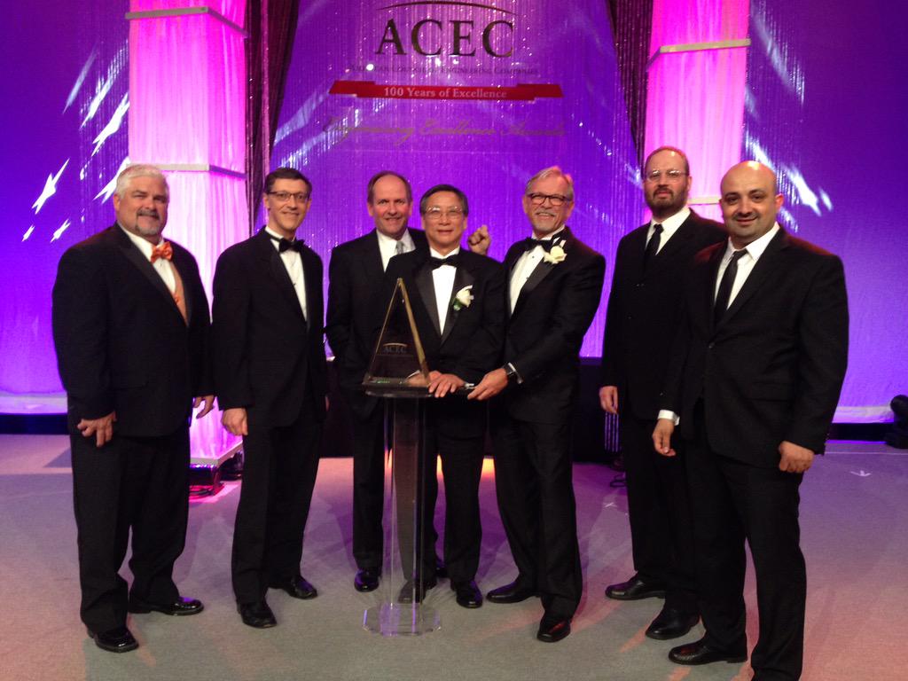 TYLI_Group's tweet photo. Celebrating our @ACEC_National Grand Conceptor Award at the ACEC EEA Gala! #BayBridge #ACECSpring2015 @CaltransHQ http://t.co/f6ZO9q9grM