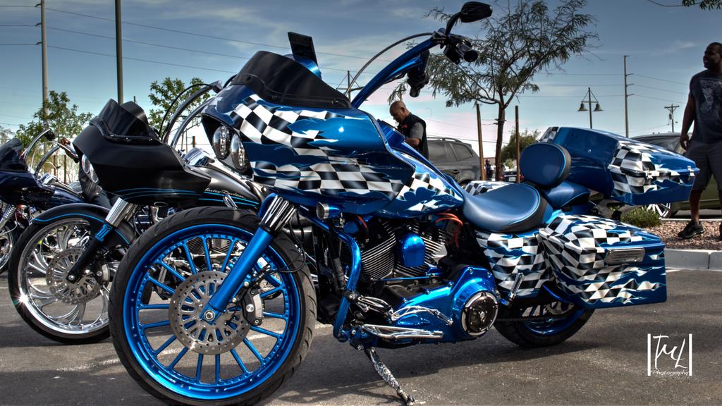 Cool__Like__Dat's tweet photo. http://t.co/6MHXQIFAn4  #lasvegaslife #HarleyDavidson #NoRulesNoDues #nrnd   @LasVegasBiker @NRNDDFW http://t.co/Y4FtjhMGAB